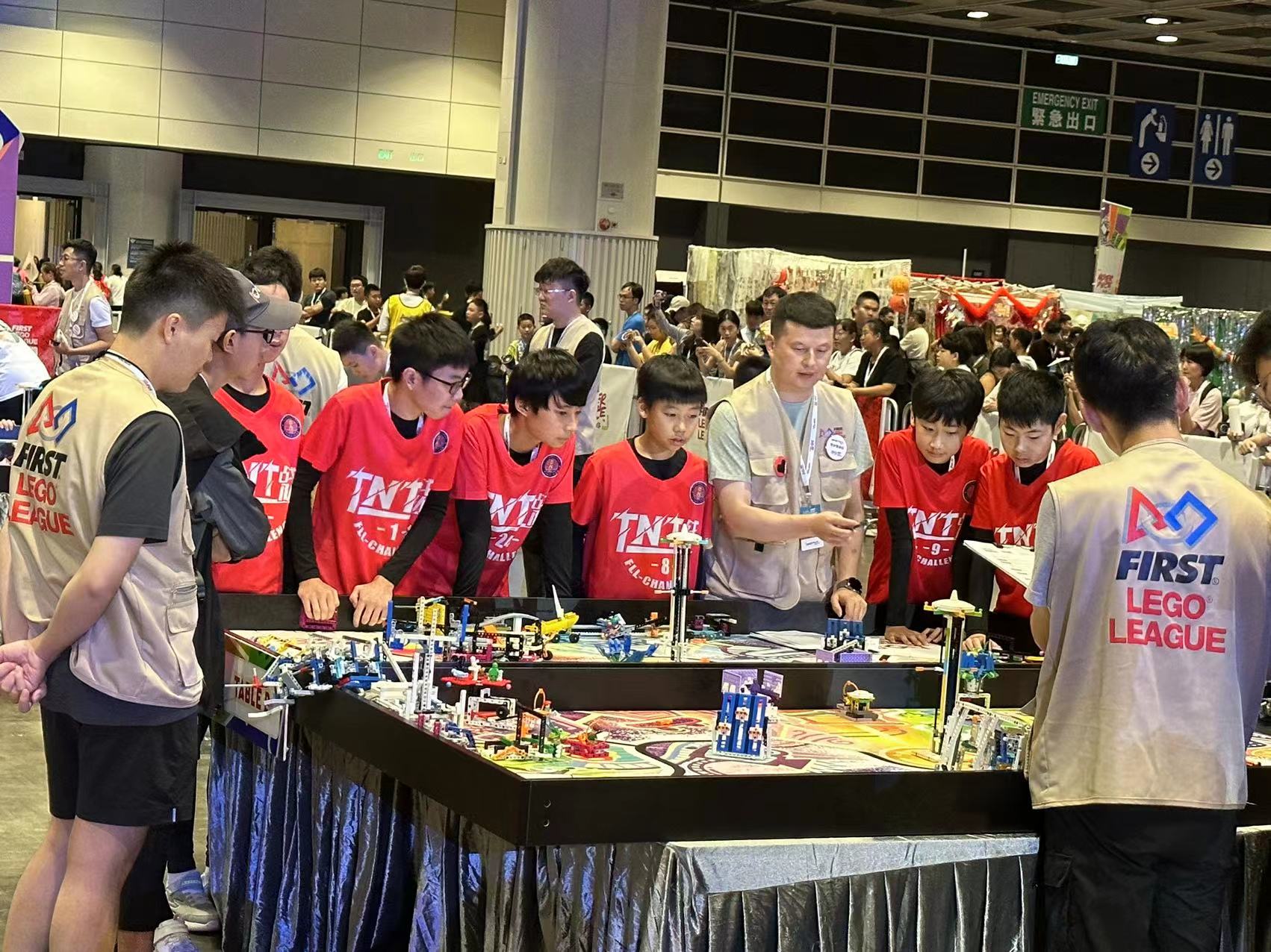 FIRST LEGO League 国际青少年机器人挑战赛现场照片